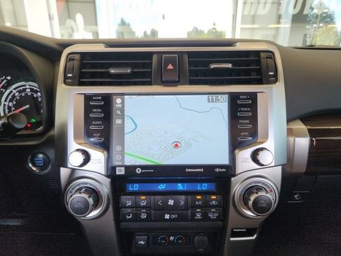 Certified 2022 Toyota 4Runner Limited AWD/4WD image 20
