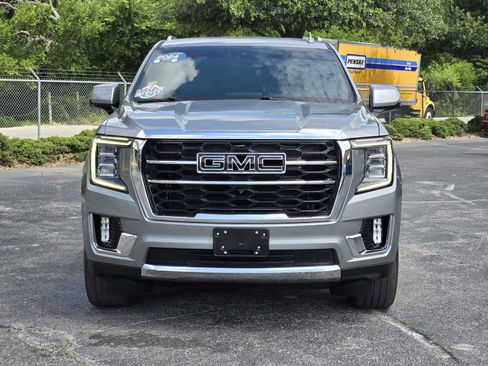 Certified 2024 GMC Yukon XL SLT w/ SLT Luxury Package AWD/4WD image 2