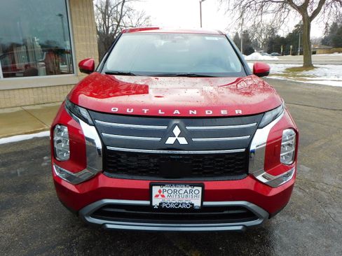 New 2026 Mitsubishi Outlander SE image 8