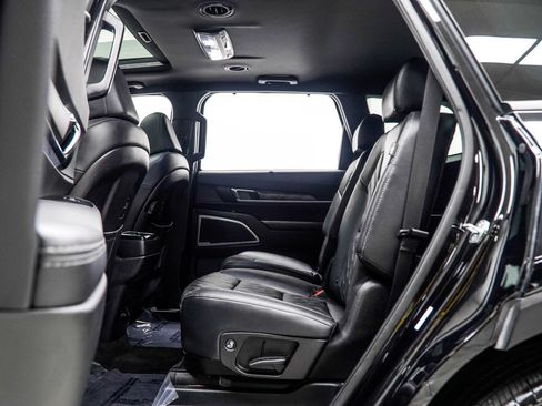 Used 2025 Kia Telluride EX X-Line AWD/4WD image 40