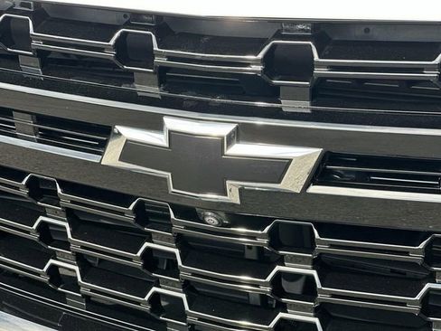 Used 2024 Chevrolet Tahoe Z71 w/ Luxury Package image 31