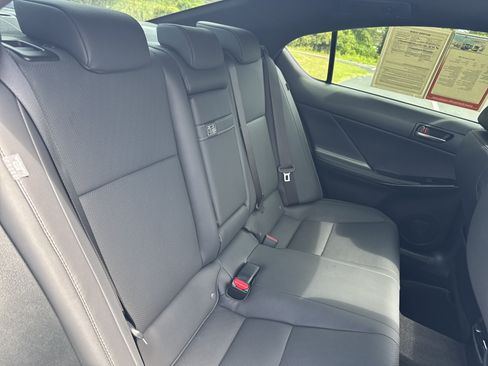Used 2025 Lexus IS 300 w/ Comfort Package RWD image 33