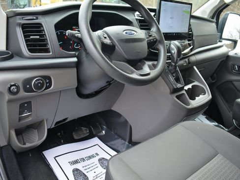 Used 2023 Ford Transit 350 XLT image 10