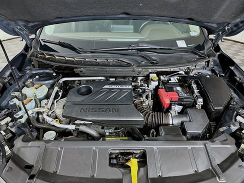 Used 2023 Nissan Rogue S AWD/4WD image 31
