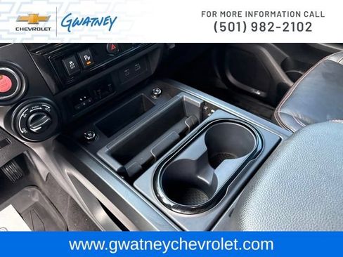 Used 2023 Nissan Titan PRO-4X w/ Pro-4x Convenience Package AWD/4WD image 21