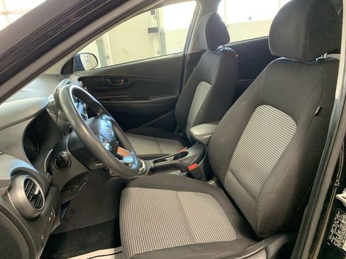 Used 2019 Hyundai Kona SE image 16