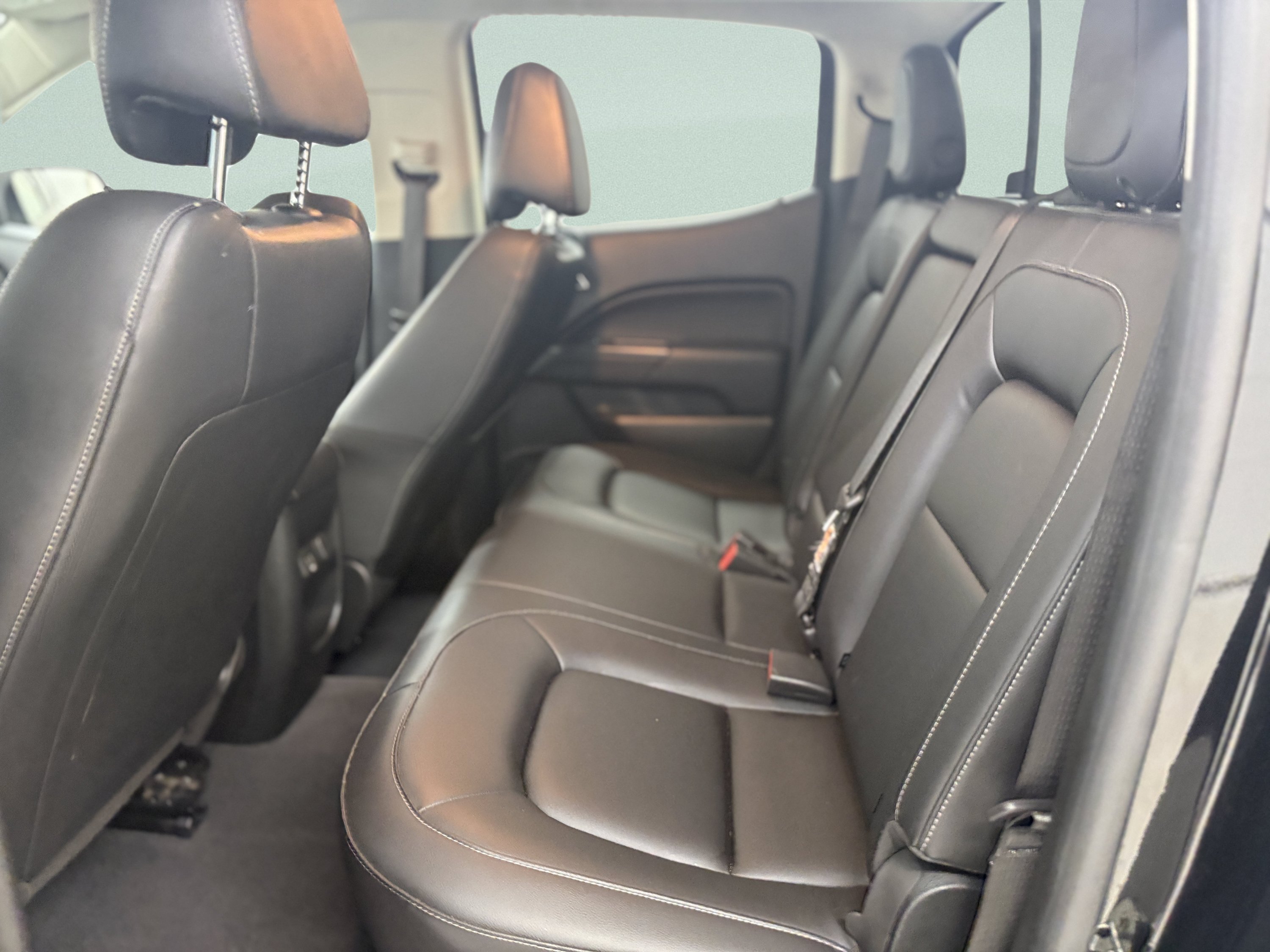 Used 2022 GMC Canyon Elevation w/ Elevation Premium Package AWD/4WD image 12