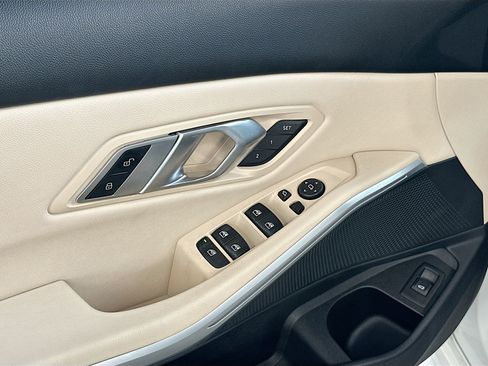 Used 2019 BMW 330i 330i w/ Driving Assistance Package image 17