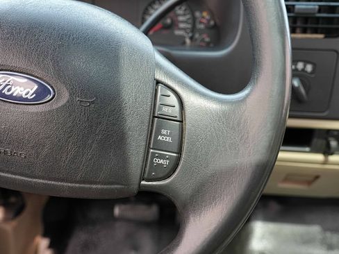 Used 2005 Ford F350 XLT AWD/4WD image 28
