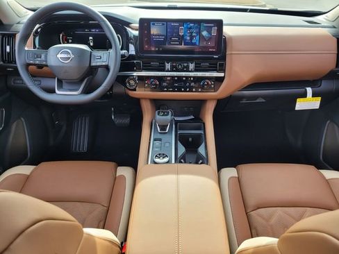 New 2026 Nissan Pathfinder Platinum AWD/4WD image 12