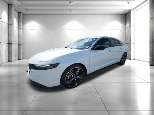 Used 2023 Honda Accord Sport image 4