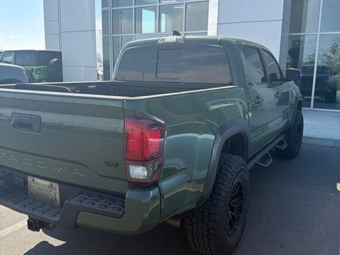 Used 2021 Toyota Tacoma SR5 w/ Trail Edition AWD/4WD image 9