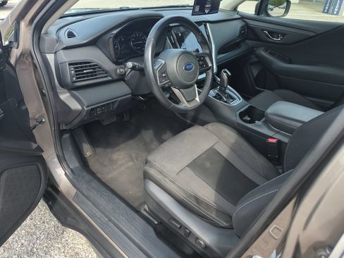Used 2022 Subaru Outback Premium AWD/4WD image 11