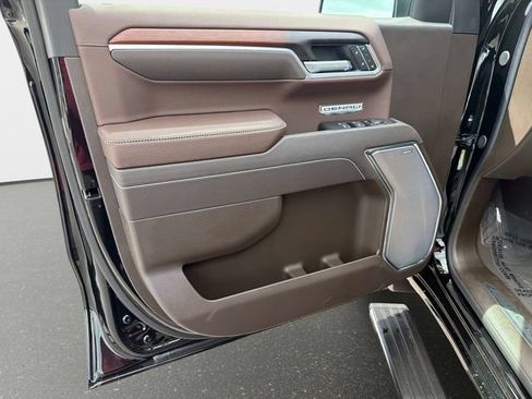 New 2026 GMC Sierra 1500 Denali w/ Denali Reserve Package AWD/4WD image 17