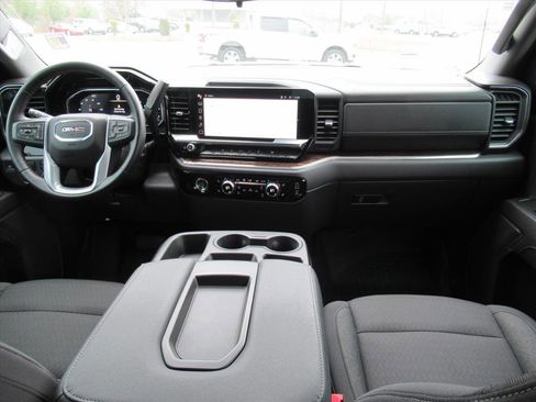 Used 2024 GMC Sierra 1500 Elevation w/ LPO, Elevation Black Package image 11