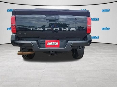 Used 2024 Toyota Tacoma SR5 AWD/4WD image 49