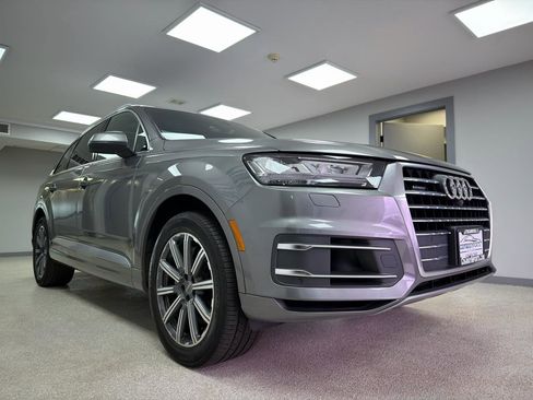 Used 2017 Audi Q7 3.0T Prestige AWD/4WD image 4