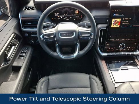 Used 2025 GMC Yukon Denali w/ Sun & Power Step Package image 16