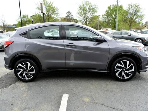 Used 2019 Honda HR-V Sport image 5