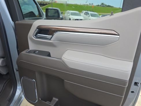 New 2026 Chevrolet Silverado 1500 LT Trail Boss w/ Convenience Package II AWD/4WD image 16