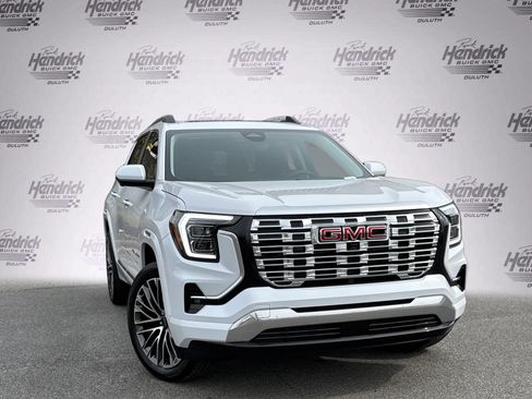 New 2026 GMC Terrain Denali w/ LPO, Floor Liner Package image 2