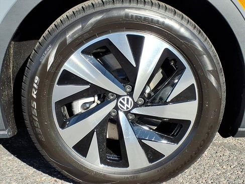 New 2026 Volkswagen ID.4 Pro image 8