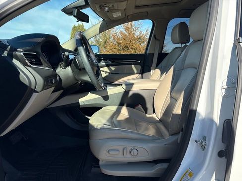 Used 2020 Buick Enclave Essence w/ Sound and Sites Package image 16