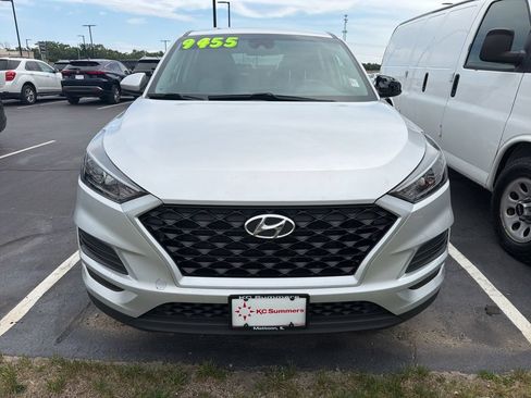 Used 2019 Hyundai Tucson SE AWD/4WD image 2
