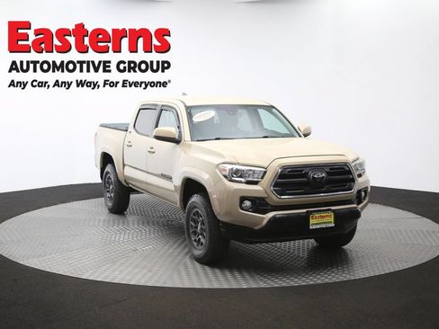 Used 2018 Toyota Tacoma SR5 AWD/4WD image 48