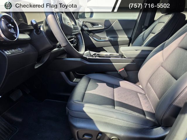 Used 2025 Chevrolet Equinox LT w/ Convenience Package II FWD image 14