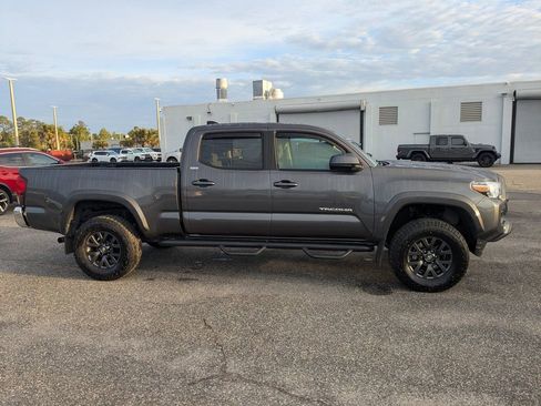 Used 2021 Toyota Tacoma SR5 image 3