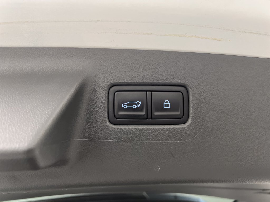 Used 2025 Hyundai Santa Fe SEL FWD image 50