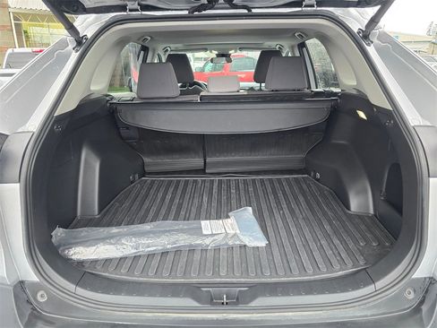 Used 2025 Toyota RAV4 XLE image 6