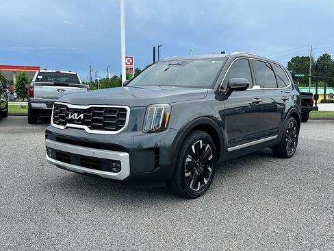 Used 2023 Kia Telluride SX FWD image 1