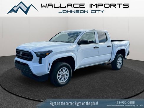 Used 2024 Toyota Tacoma SR RWD image 2