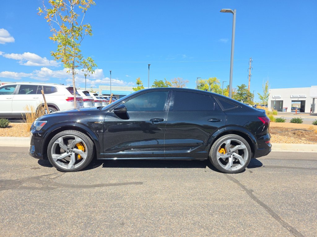 Used 2023 Audi e-tron S Prestige w/ Prestige Package AWD/4WD image 2