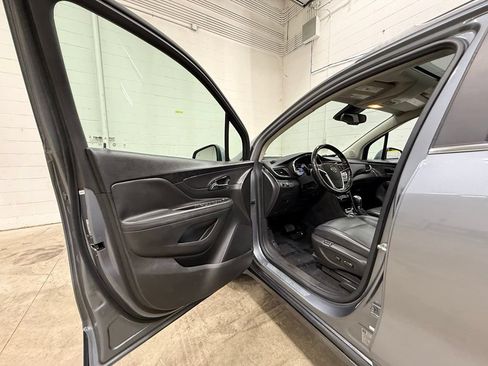 Used 2019 Buick Encore Essence AWD/4WD image 24