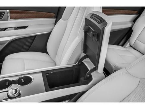Certified 2026 Cadillac Vistiq Sport w/ LPO, Floor Liner Package AWD/4WD image 13