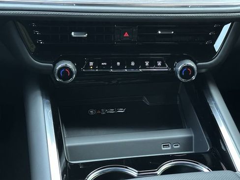 New 2026 Chevrolet Tahoe Premier image 16