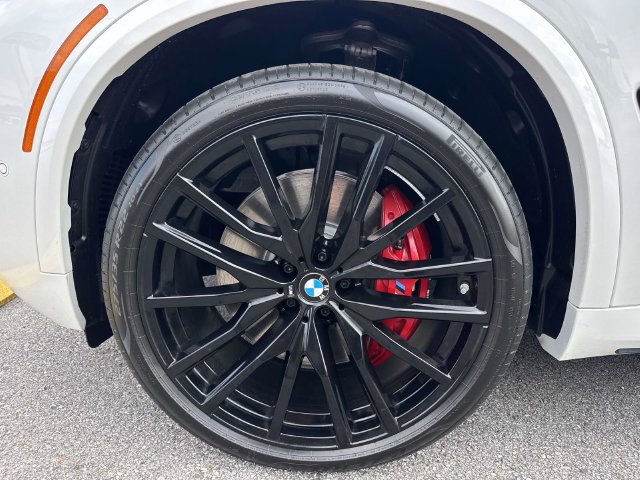 Used 2026 BMW X5 M60i AWD/4WD image 9