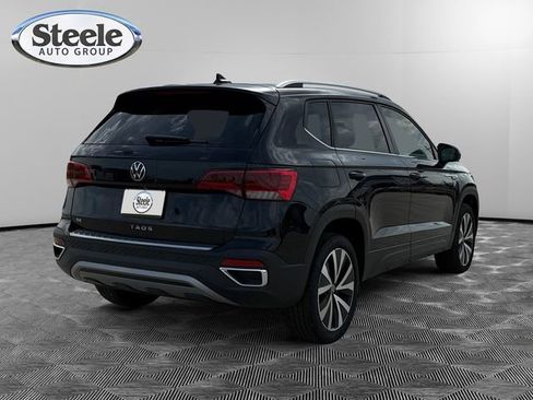 New 2024 Volkswagen Taos SE image 5