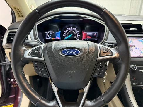 Used 2013 Ford Fusion SE image 27