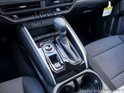 New 2026 Chevrolet Colorado W/T image 18