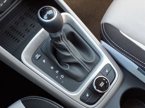 New 2026 Hyundai Venue SEL image 25