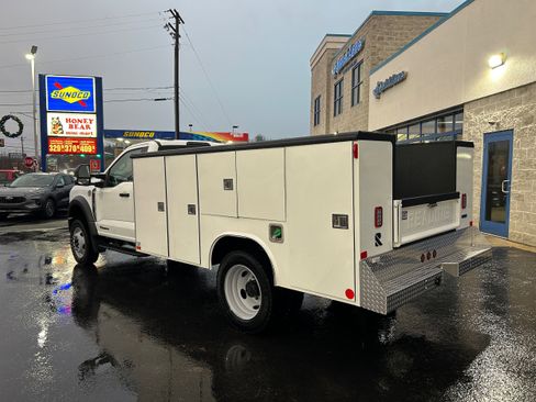 New 2026 Ford F550 4x4 Regular Cab Super Duty image 7