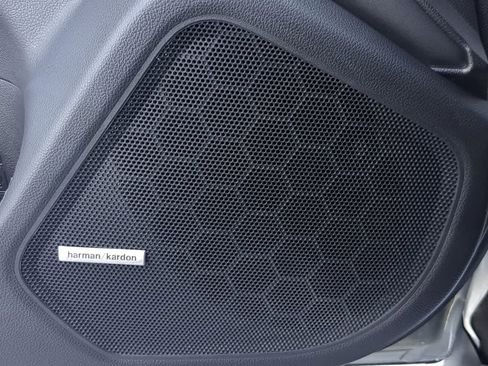 Used 2019 Subaru Outback 2.5i Limited image 33