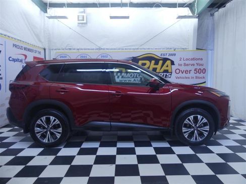 Used 2021 Nissan Rogue SV image 29