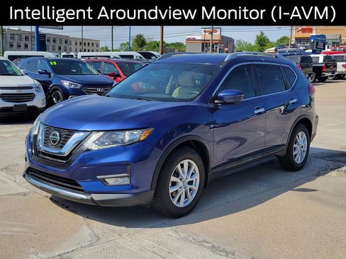 Used 2018 Nissan Rogue SV w/ Premium Package FWD image 32