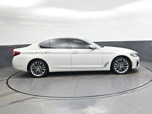 Used 2023 BMW 530i w/ Convenience Package image 3