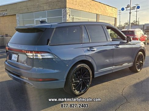 New 2026 Lincoln Aviator Reserve image 3